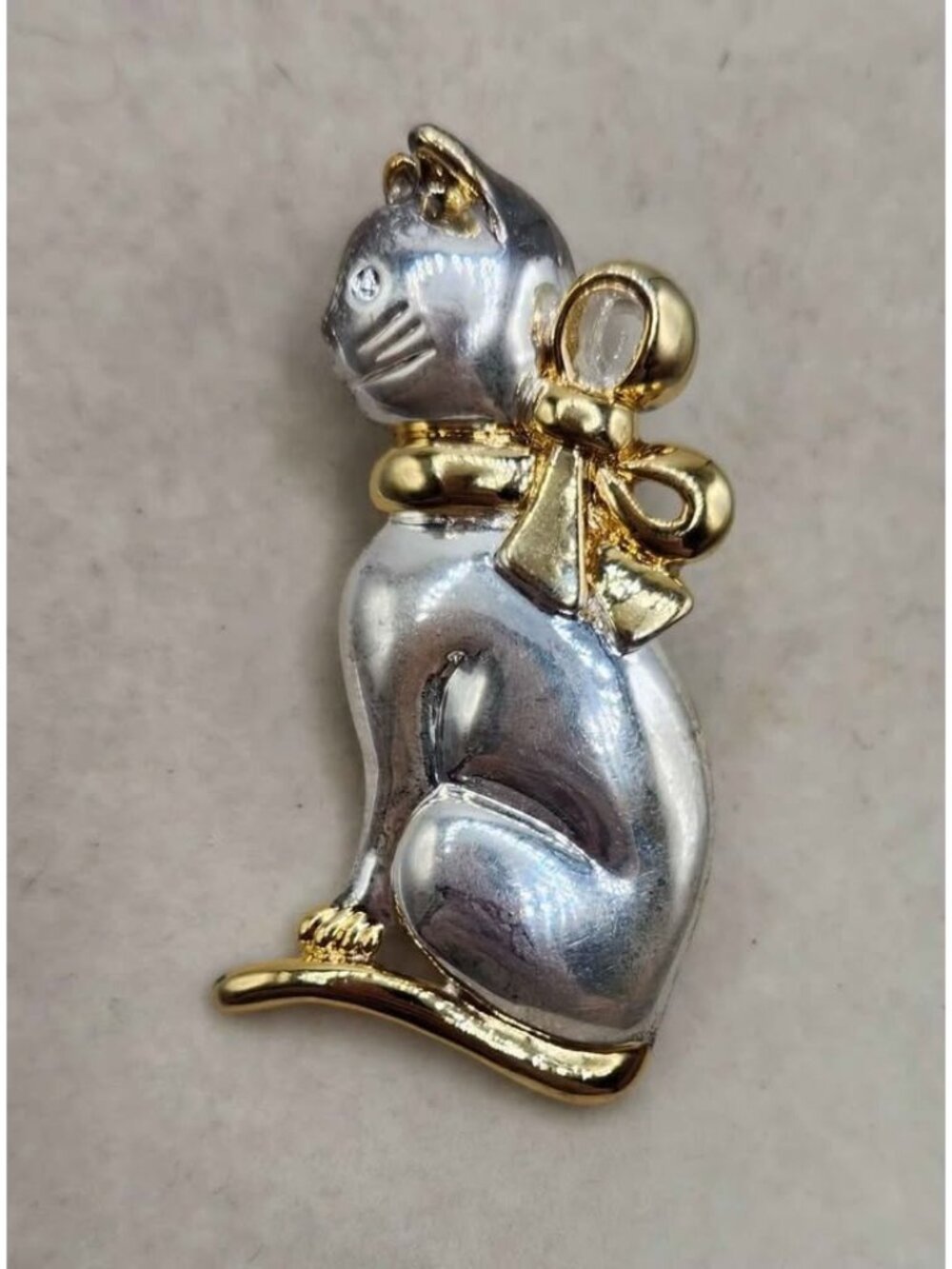 Vintage MJ Silver And Gold Tone cat Brooch/Pendant